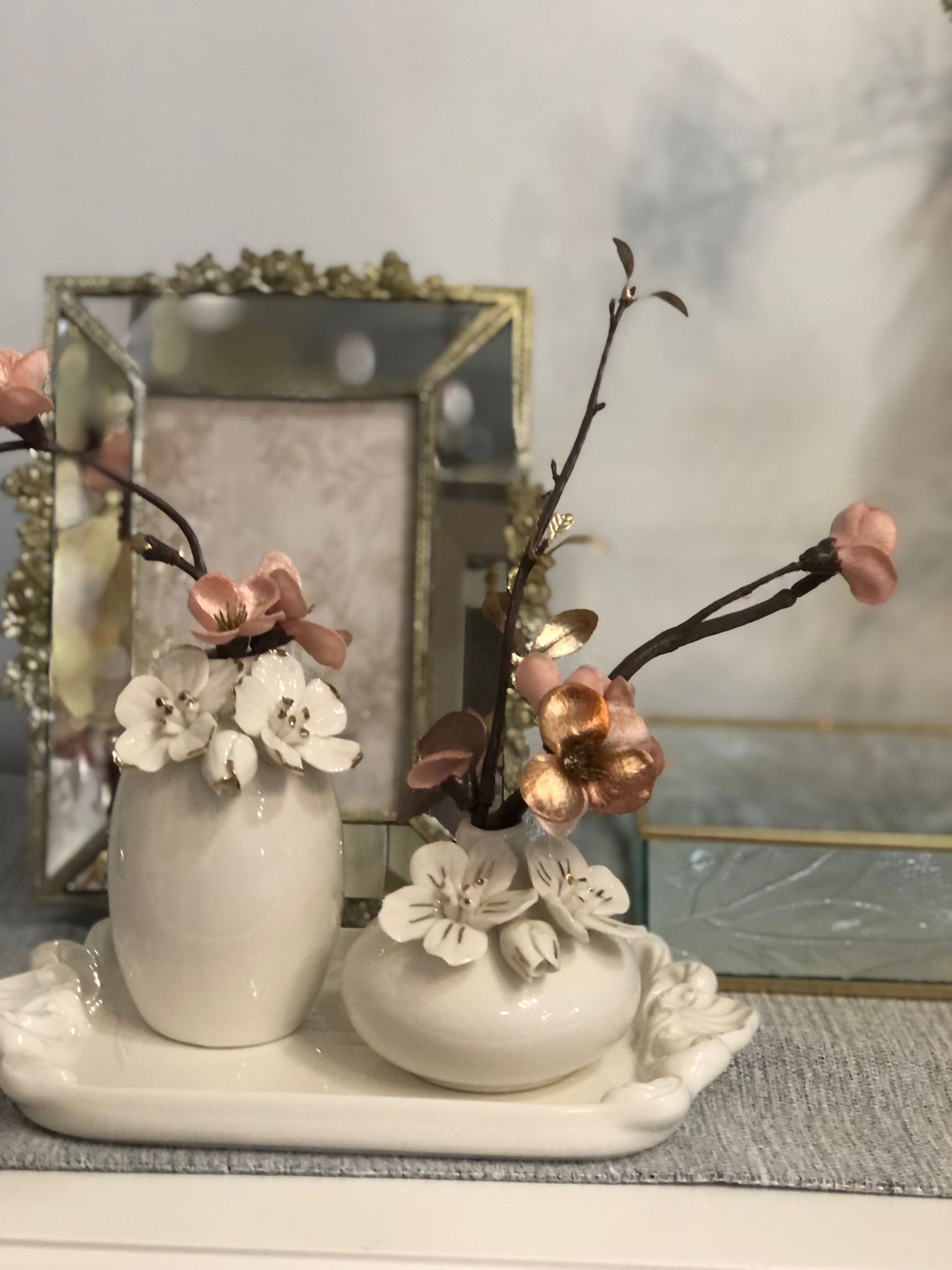 jarrón de ceramica blanco con flores » Dórico Decoración